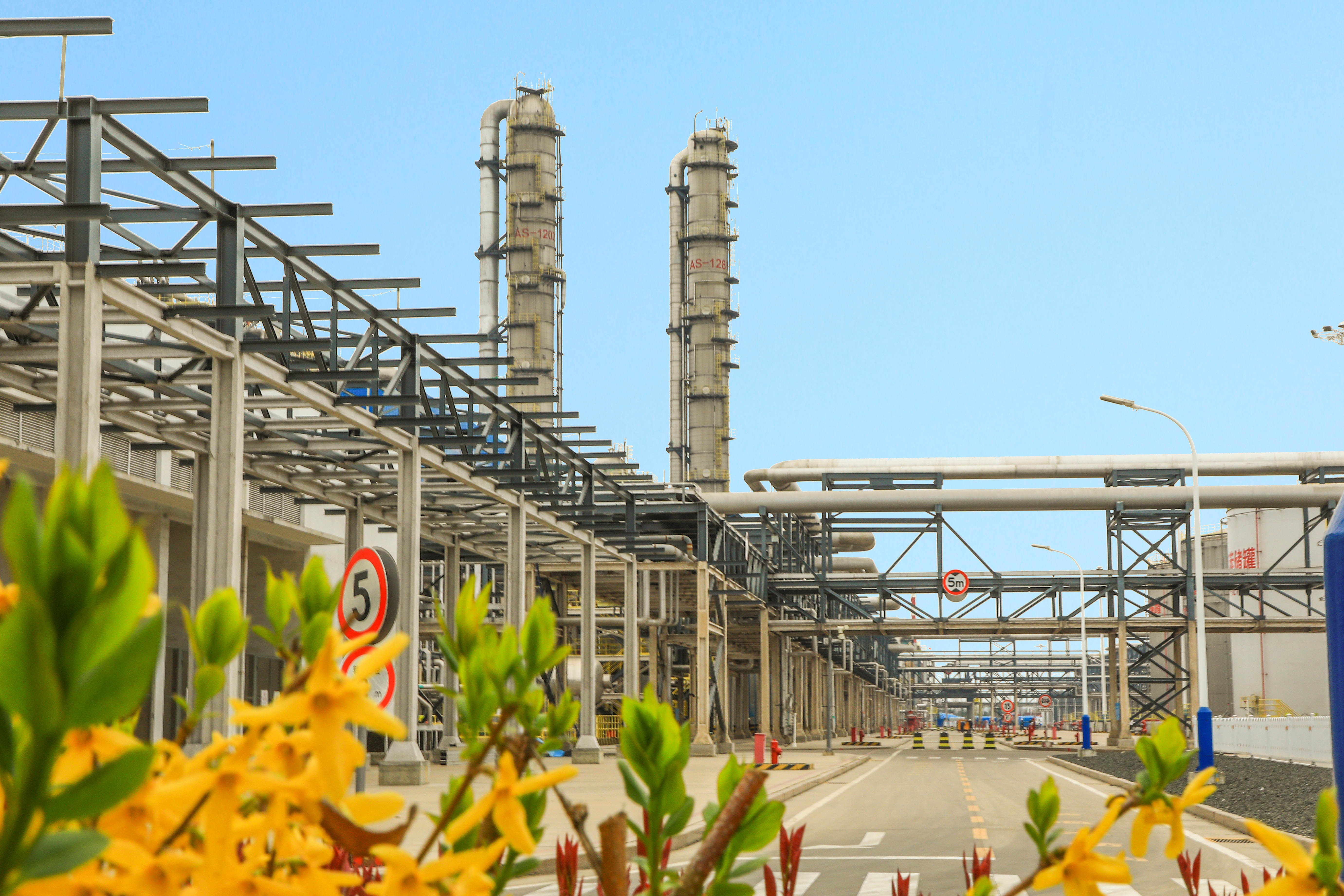 海灣化(huà)學14項合理(li)化建議獲(huo)集團表彰(zhāng)