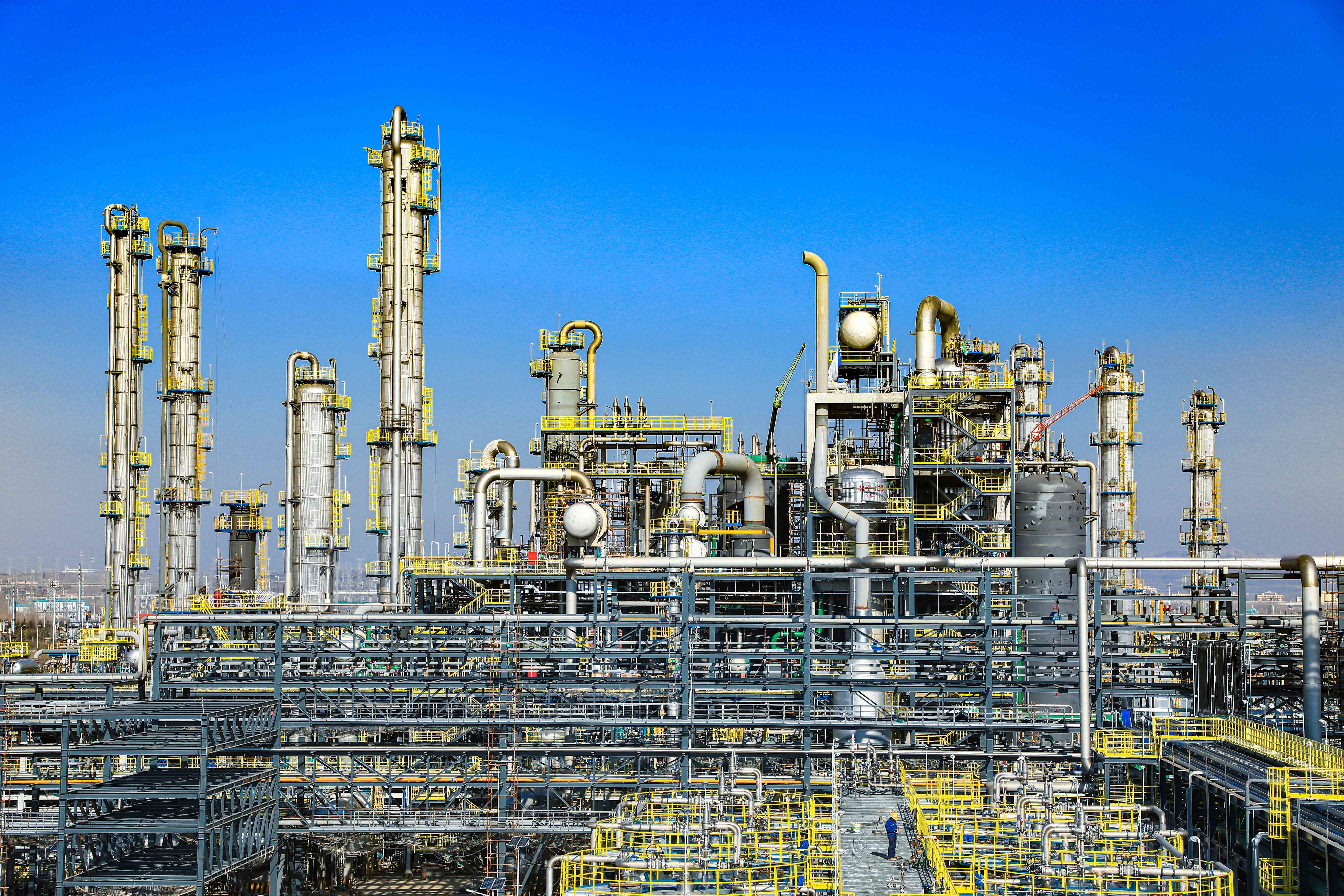 海灣(wan)化學入選“創建世(shì)界一流專精特新(xīn)示範企業”名單