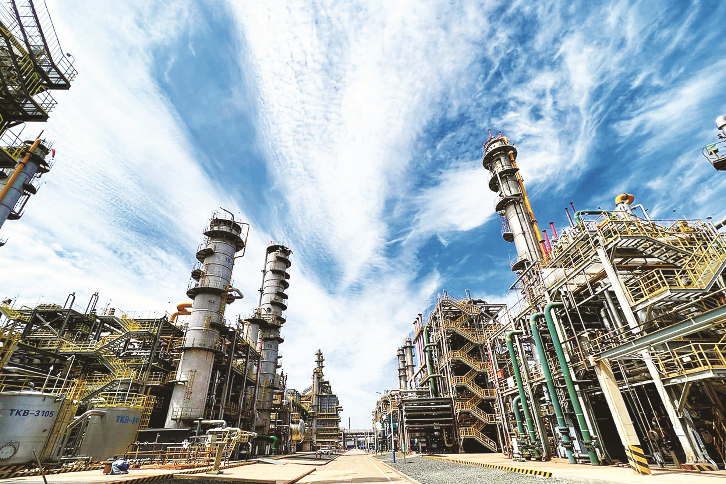 海灣化(hua)學開展“安(an)全生産強(qiang)化年”活動(dong)