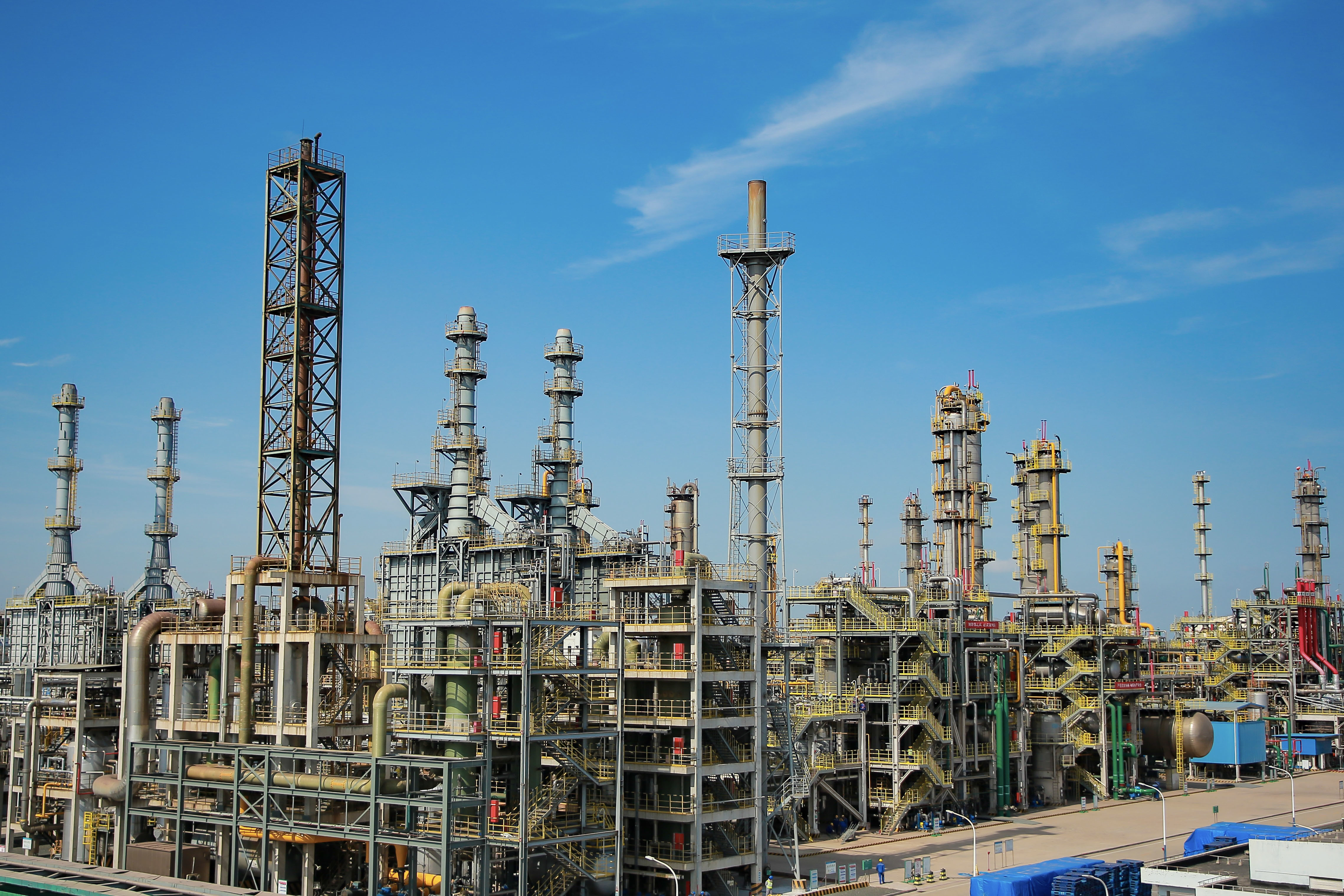 海灣集(ji)團領導(dao)到海灣(wān)化學安(an)全檢查(cha)